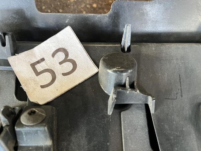 bontott PEUGEOT EXPERT Hűtőrács