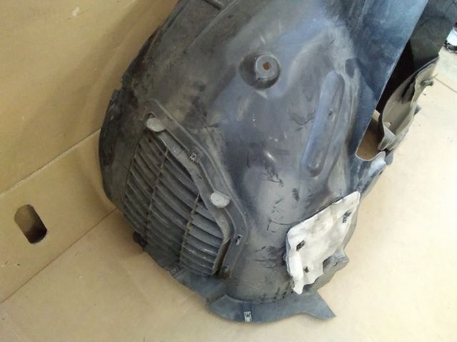 bontott PEUGEOT EXPERT Jobb első Dobbetét (Kerékjárati, Műanyag)