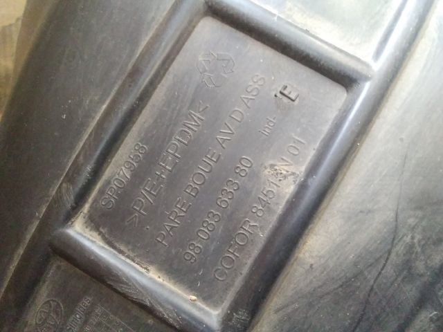 bontott PEUGEOT EXPERT Jobb első Dobbetét (Kerékjárati, Műanyag)