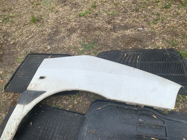 bontott PEUGEOT EXPERT Jobb első Sárvédő