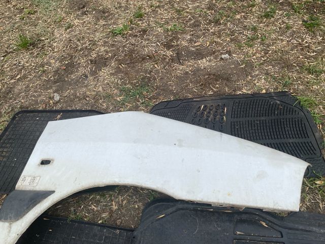 bontott PEUGEOT EXPERT Jobb első Sárvédő