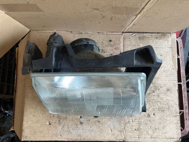 bontott PEUGEOT EXPERT Jobb Fényszóró