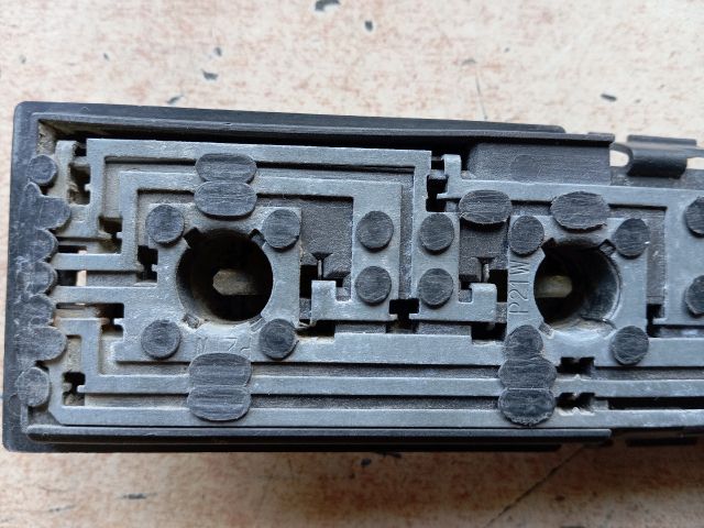 bontott PEUGEOT EXPERT Jobb Hátsó Lámpa Foglalat