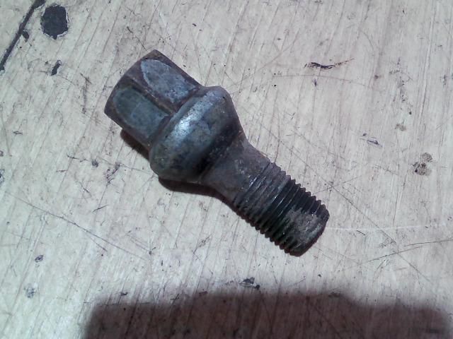 bontott PEUGEOT EXPERT Kerék Csavar Szett