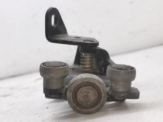 bontott PEUGEOT EXPERT Tolóajtó Sín Görgő