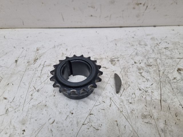 bontott PEUGEOT PARTNER Főtengely Bordáskerék / Lánckerék