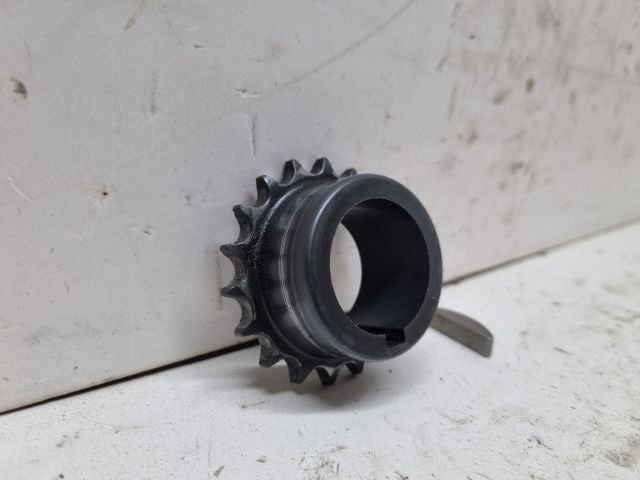 bontott PEUGEOT PARTNER Főtengely Bordáskerék / Lánckerék