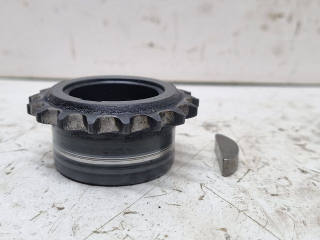 bontott PEUGEOT PARTNER Főtengely Bordáskerék / Lánckerék