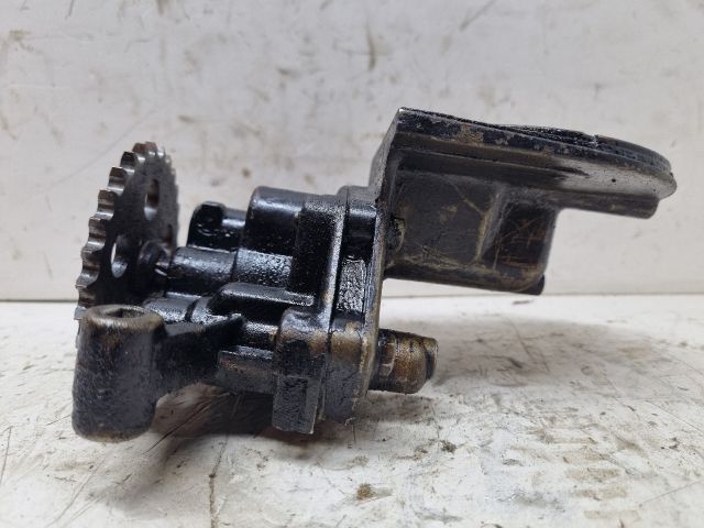 bontott PEUGEOT PARTNER Olajszivattyú