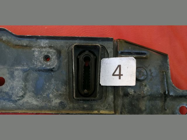 bontott PEUGEOT PARTNER Alsó Összekötő