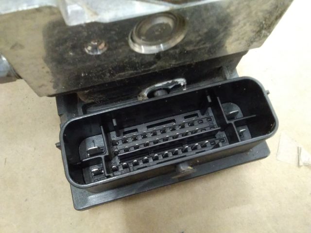 bontott PEUGEOT PARTNER ABS Kocka