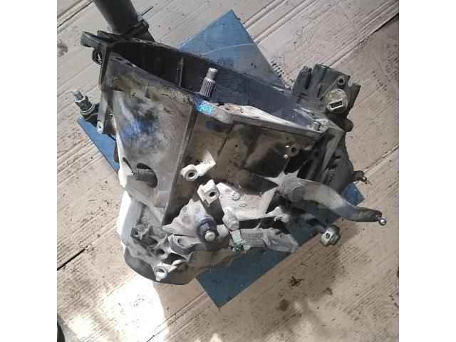 bontott PEUGEOT PARTNER Váltó (Mechanikus)