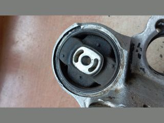 bontott PEUGEOT PARTNER Motor Tartó Bak (Fém)