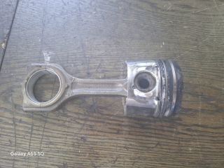 bontott PEUGEOT PARTNER Dugattyú és Hajtókar