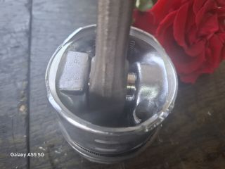 bontott PEUGEOT PARTNER Dugattyú és Hajtókar