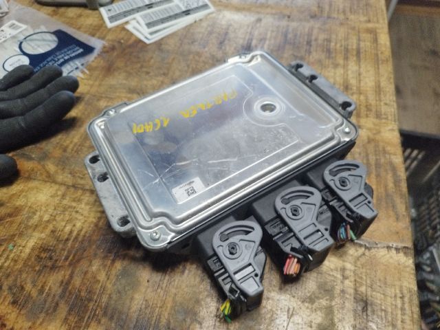 bontott PEUGEOT PARTNER Motorvezérlő