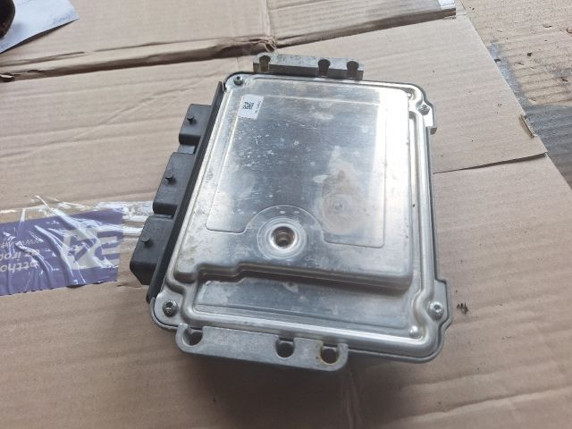 bontott PEUGEOT PARTNER Motorvezérlő