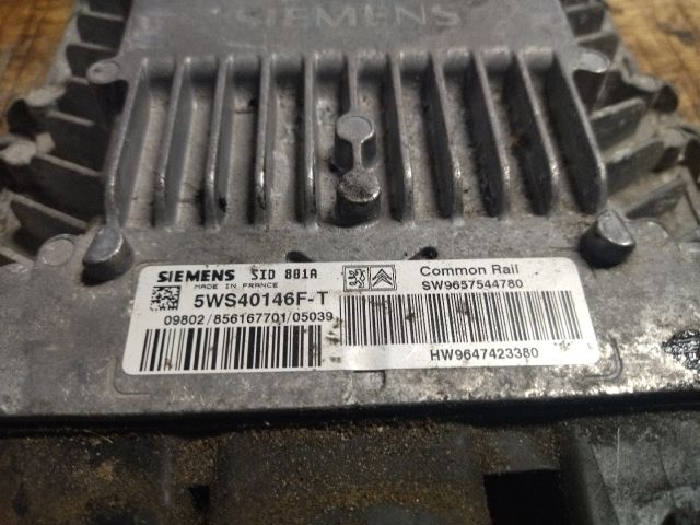 bontott PEUGEOT PARTNER Motorvezérlő