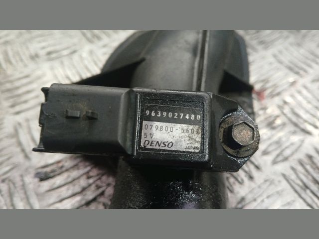 bontott PEUGEOT PARTNER Szívó Cső