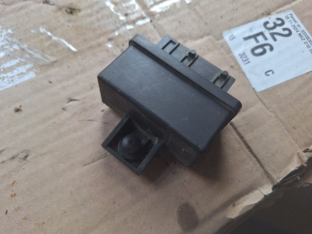 bontott PEUGEOT PARTNER Üzemanyag Szivattyú Relé