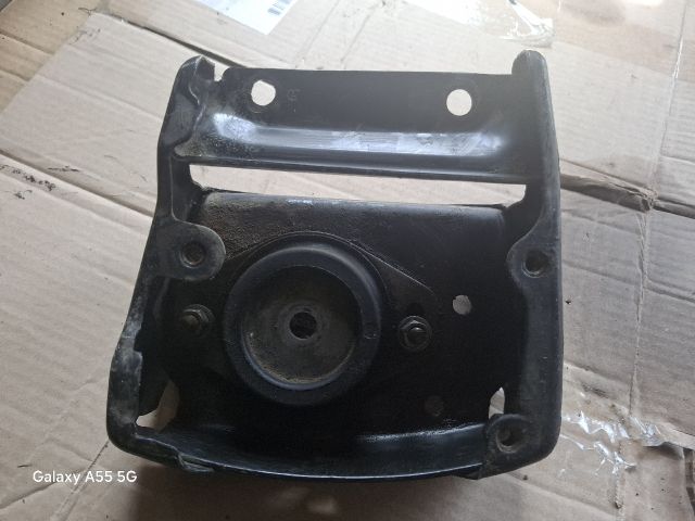 bontott PEUGEOT PARTNER Váltó Tartó Bak (Pozíciófüggetlen)