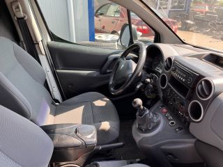 bontott PEUGEOT PARTNER Gyújtáskapcsoló Házzal