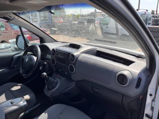 bontott PEUGEOT PARTNER Középső Kipufogó Dob