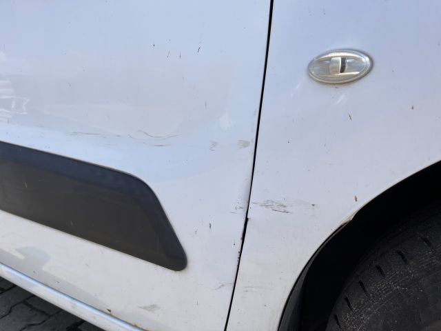 bontott PEUGEOT PARTNER Középső Kipufogó Dob