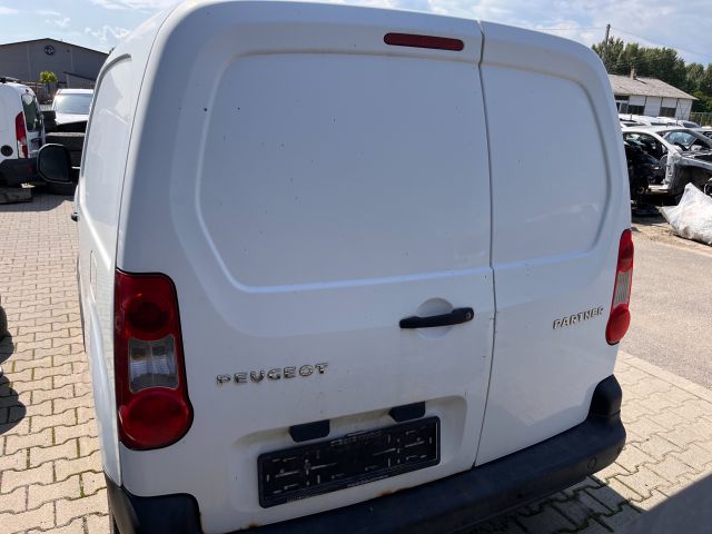 bontott PEUGEOT PARTNER Középső Kipufogó Dob