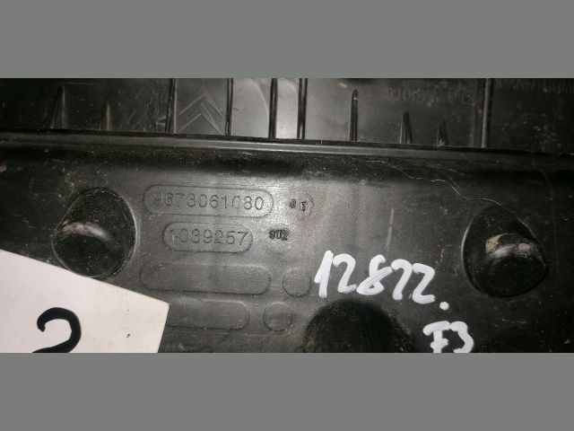 bontott PEUGEOT PARTNER Légszűrő Ház