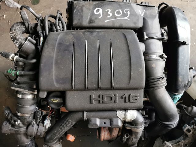 bontott PEUGEOT PARTNER Motor (Fűzött blokk hengerfejjel)