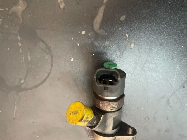 bontott PEUGEOT PARTNER Porlasztó (1 db)