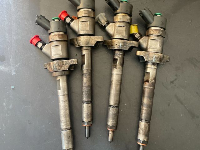 bontott PEUGEOT PARTNER Porlasztó (1 db)