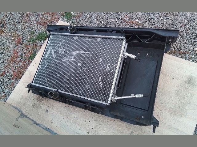 bontott PEUGEOT PARTNER Komplett Homlokfal (Részeivel)