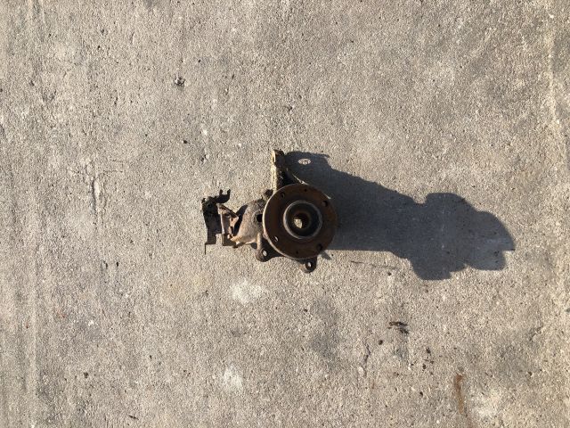 bontott PEUGEOT PARTNER Bal első Csonkállvány Kerékaggyal