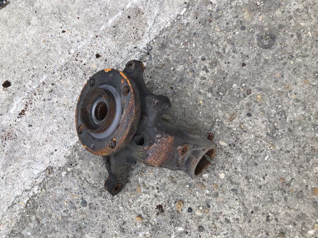 bontott PEUGEOT PARTNER Bal első Csonkállvány Kerékaggyal