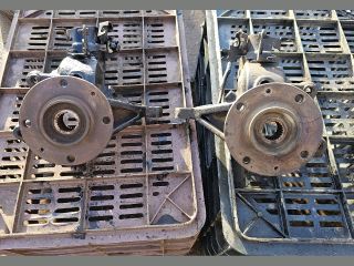 bontott PEUGEOT PARTNER Bal első Csonkállvány Kerékaggyal