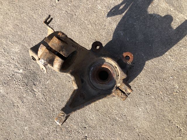 bontott PEUGEOT PARTNER Bal első Csonkállvány Kerékaggyal