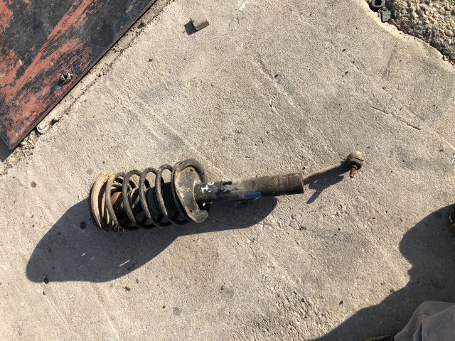 bontott PEUGEOT PARTNER Jobb első Gólyaláb (Lengécsillapító, Rugó)