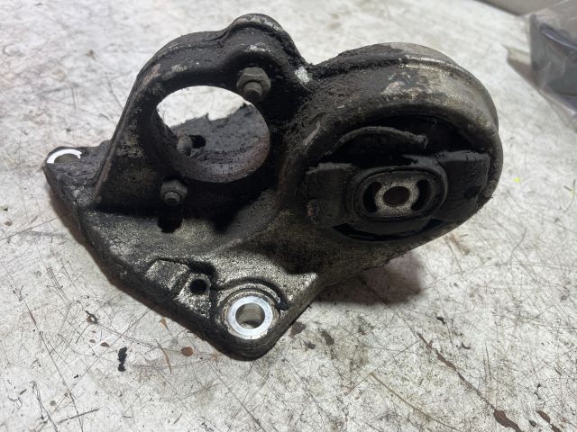 bontott PEUGEOT PARTNER Motor Tartó Bak (Pozíciófüggetlen)