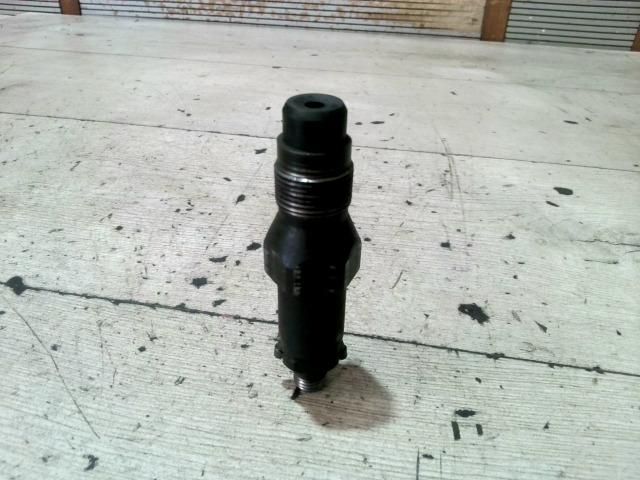 bontott PEUGEOT PARTNER Porlasztó (1 db)