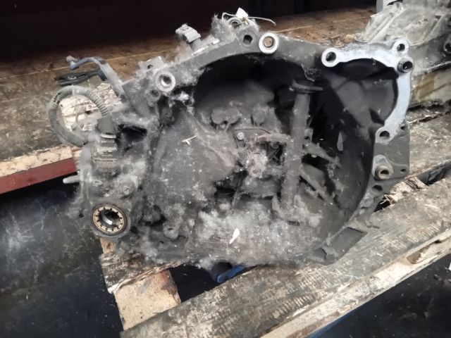 bontott PEUGEOT PARTNER Váltó (Mechanikus)