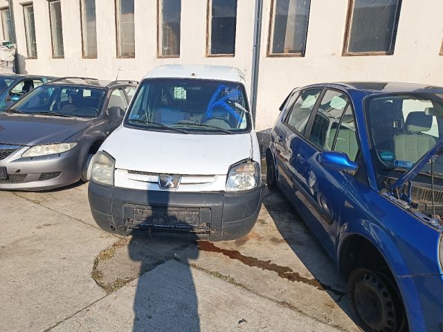 bontott PEUGEOT PARTNER Bal első Gólyaláb (Lengécsillapító, Rugó)