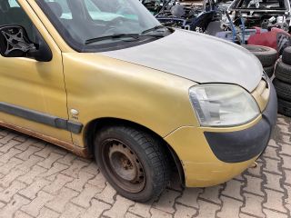 bontott PEUGEOT PARTNER Motor (Fűzött blokk hengerfejjel)