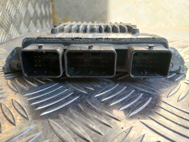 bontott PEUGEOT PARTNER Motorvezérlő