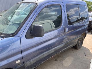 bontott PEUGEOT PARTNER Olajbeöntő Sapka