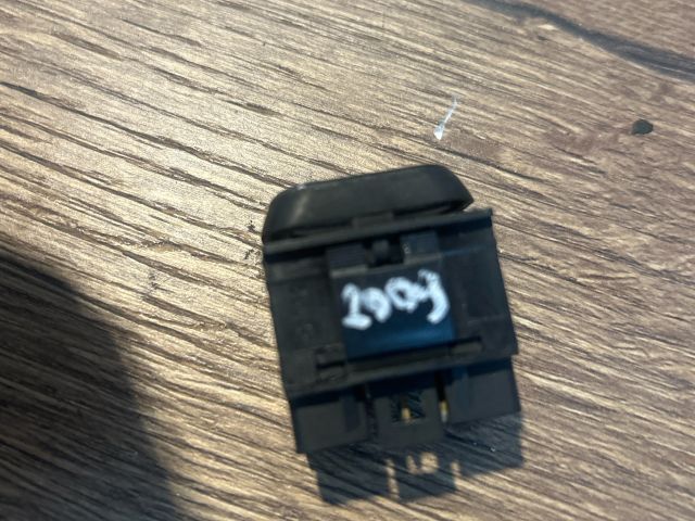 bontott PEUGEOT PARTNER Ablakemelő Kapcsoló (Pozíciófüggetlen)