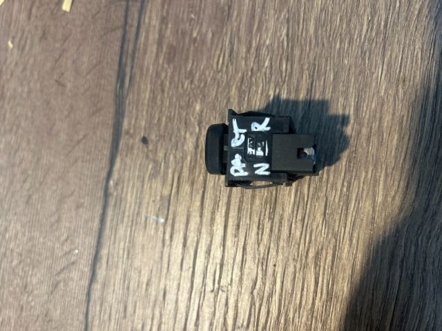 bontott PEUGEOT PARTNER Ablakemelő Kapcsoló (Pozíciófüggetlen)