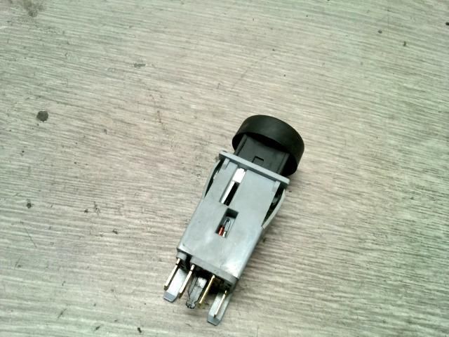 bontott PEUGEOT PARTNER Ablakfűtés Kapcsoló