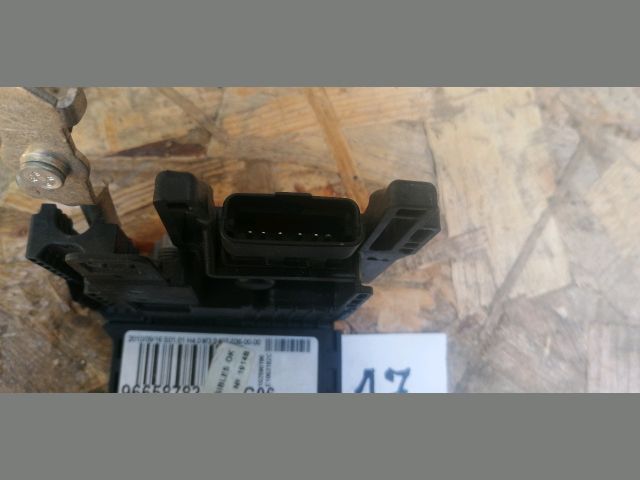 bontott PEUGEOT PARTNER Akkumulátor Vezérlő Panel